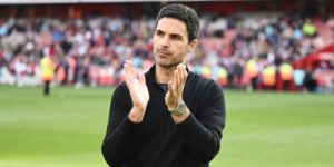 Arsenal và cuộc cách mạng trẻ hóa đội hình